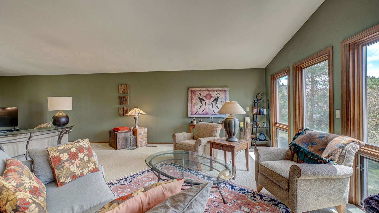 Photo of Livingroom in Hudson