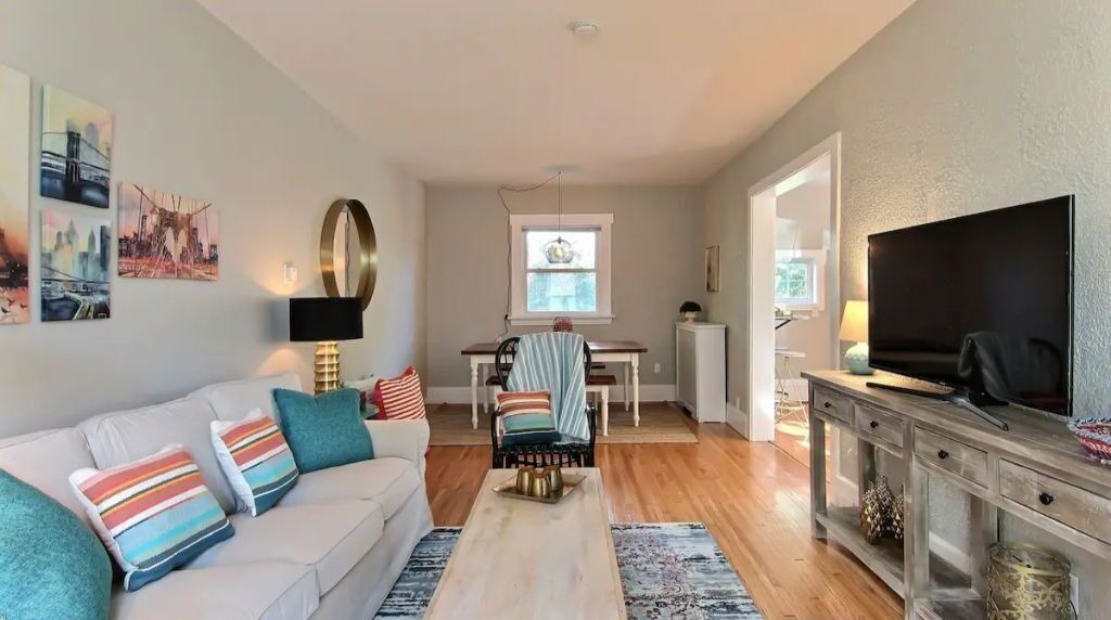 Photo of Livingroom in Merriam Park West
