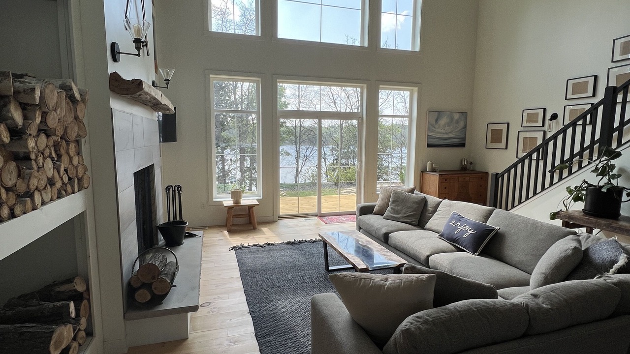 Photo of Livingroom in Markville