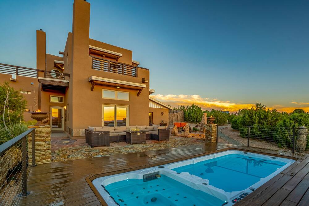 Photo of Outdoor in West Alameda