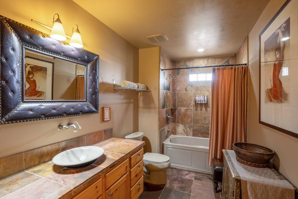 Photo of Bathroom in West Alameda