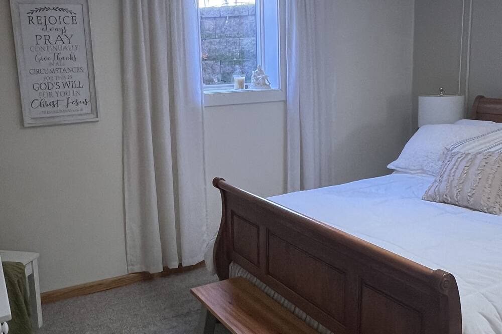 Photo of Bedroom in Amery