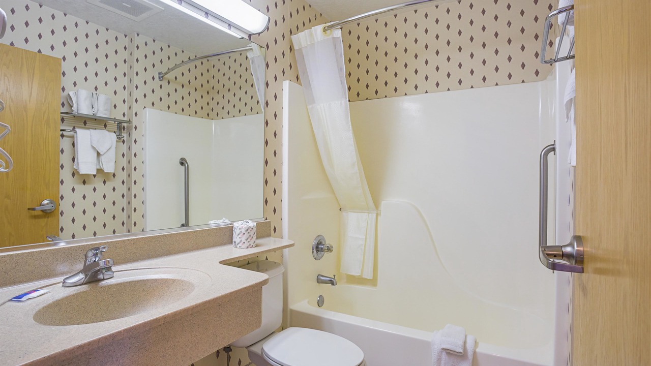 Photo of Bathroom in Bernalillo
