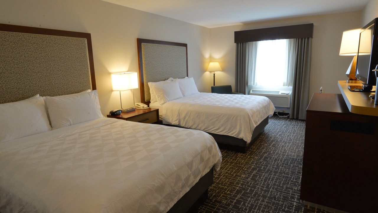 Photo of Bedroom in Lakeville