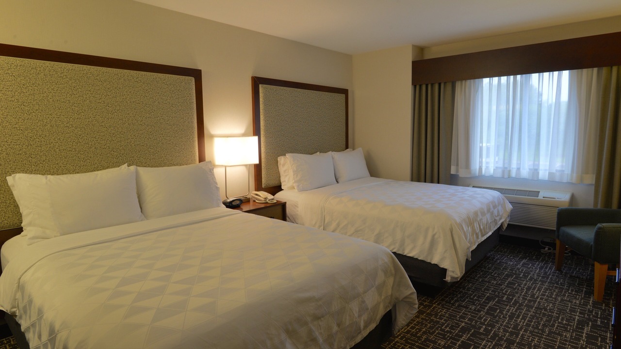 Photo of Bedroom in Lakeville