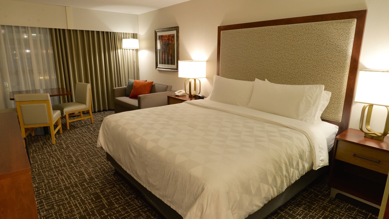 Photo of Bedroom in Lakeville