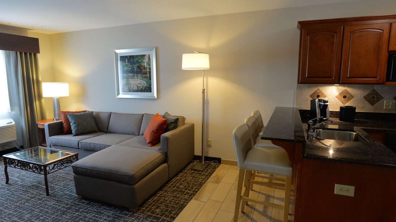 Photo of Bedroom in Lakeville