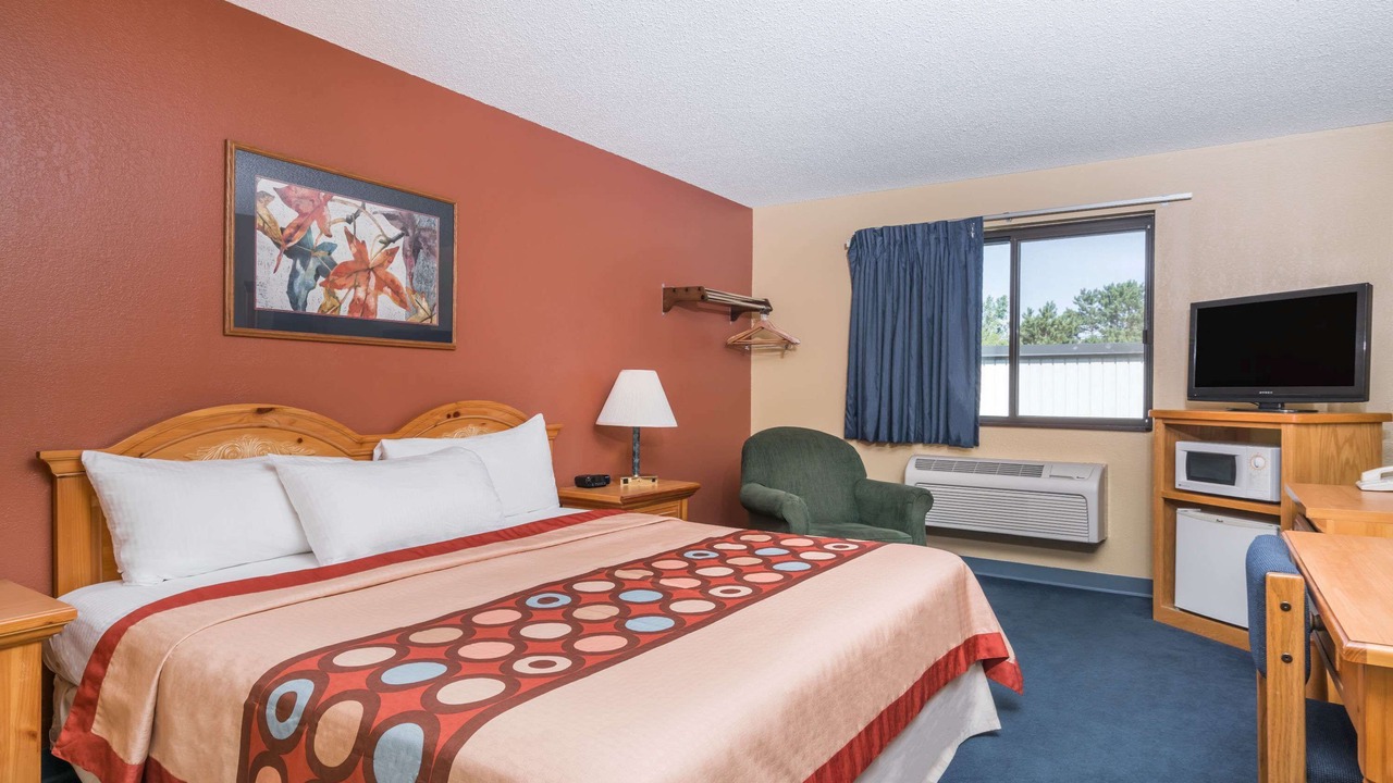 Photo of Bedroom in Brainerd