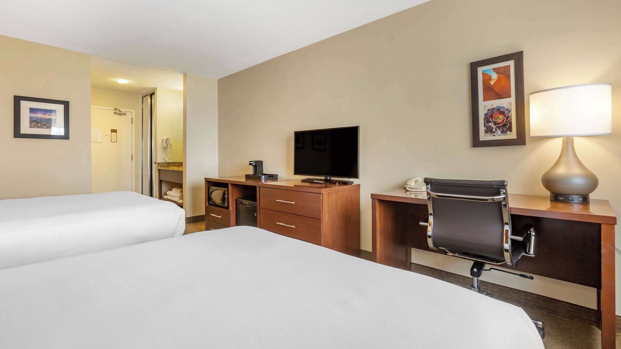 Photo of Bedroom in Los Alamos