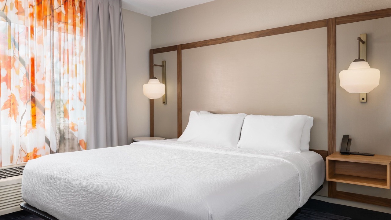Photo of Bedroom in Burnsville