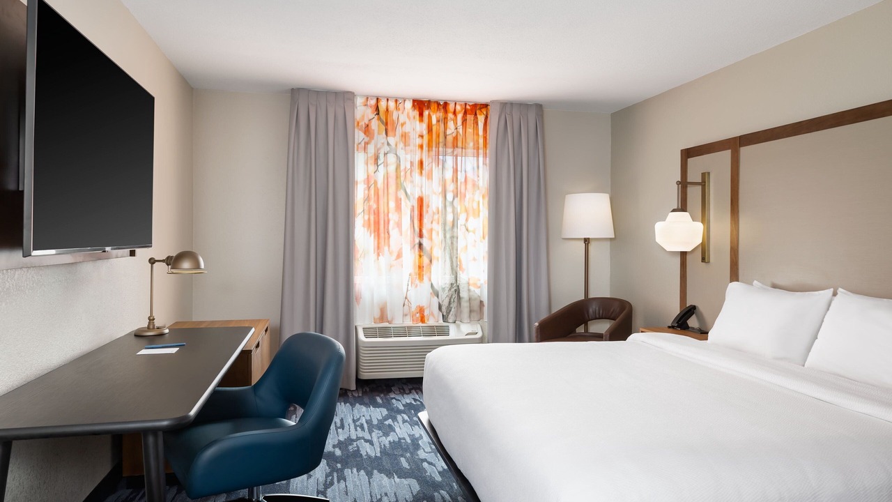 Photo of Bedroom in Burnsville