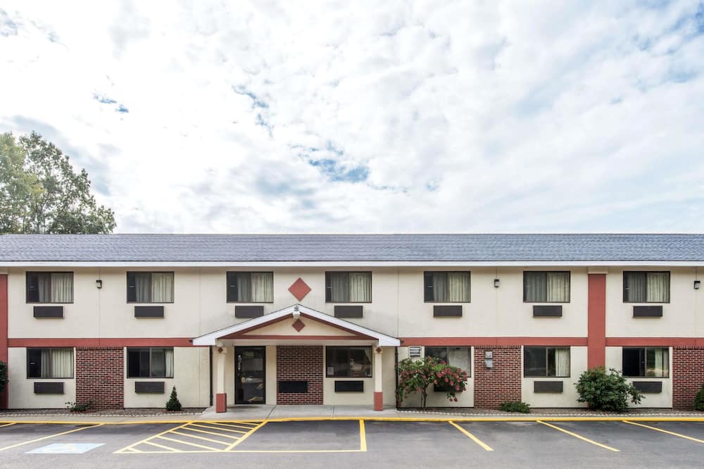 Photo of Outdoor in Gardner