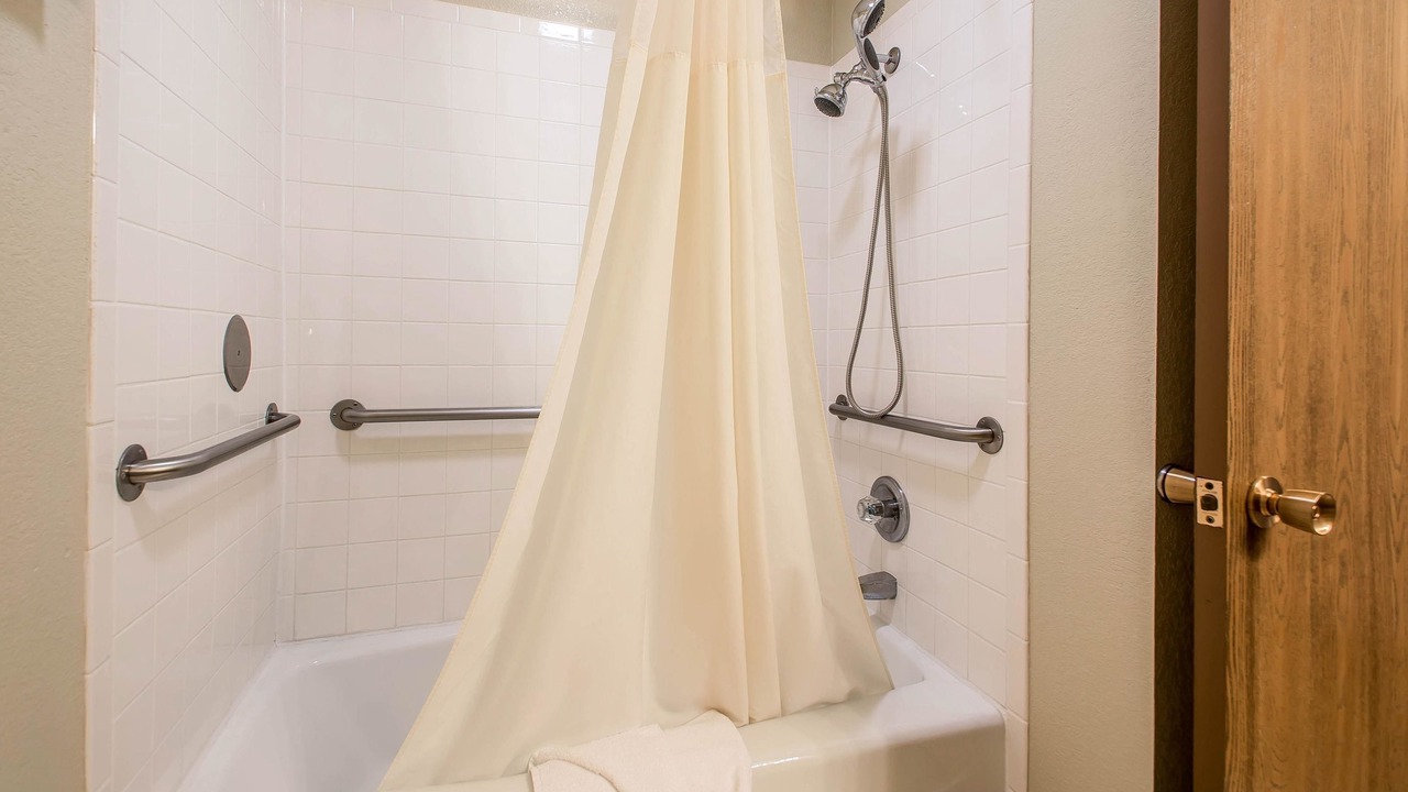 Photo of Bathroom in Decorah