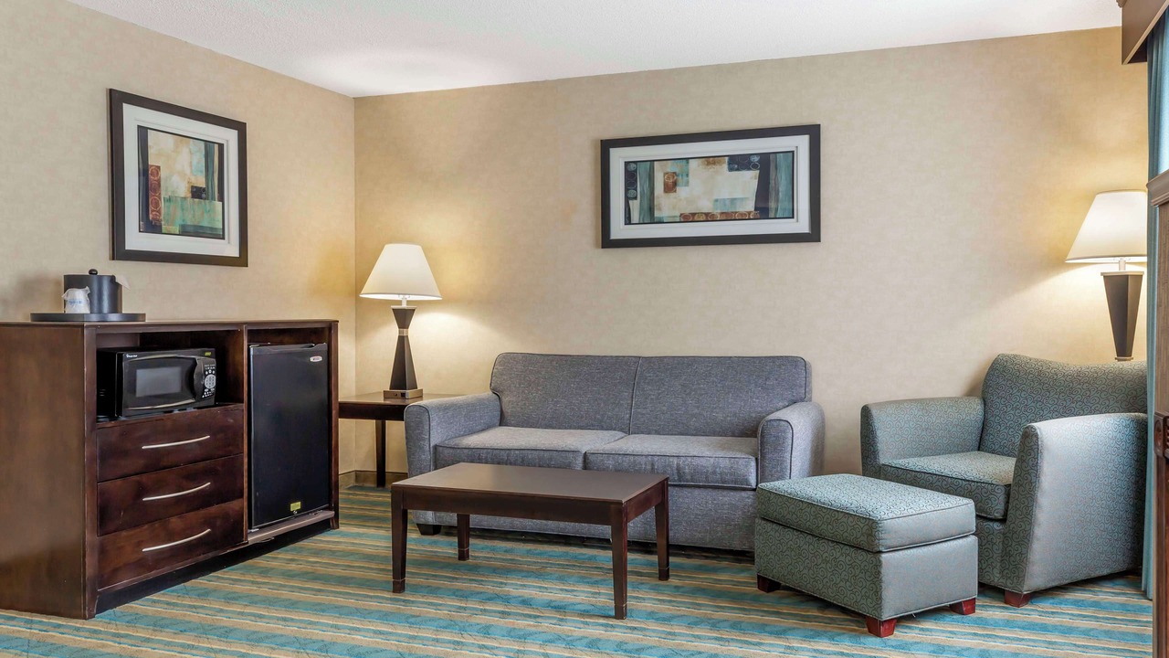 Photo of Livingroom in Pittsfield
