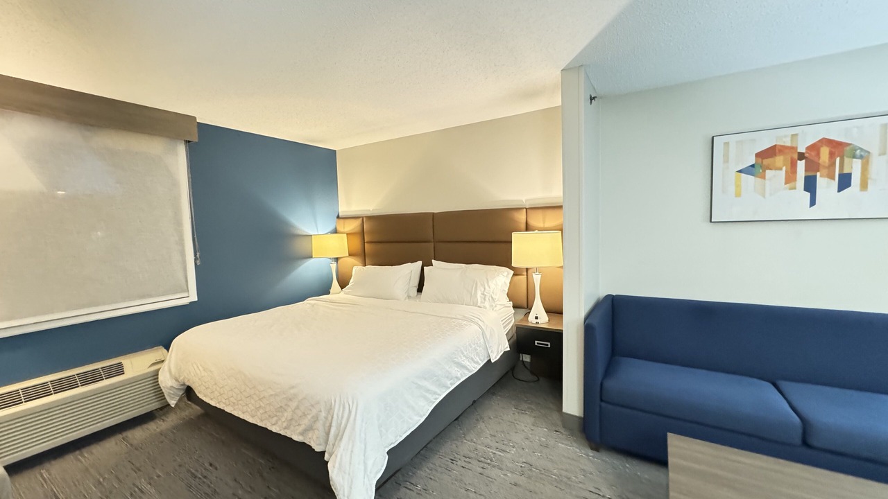 Photo of Bedroom in Woodbury
