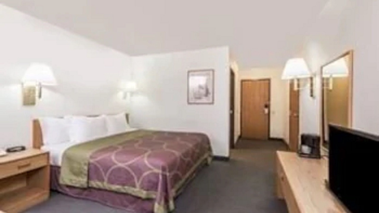 Photo of Bedroom in Bernalillo