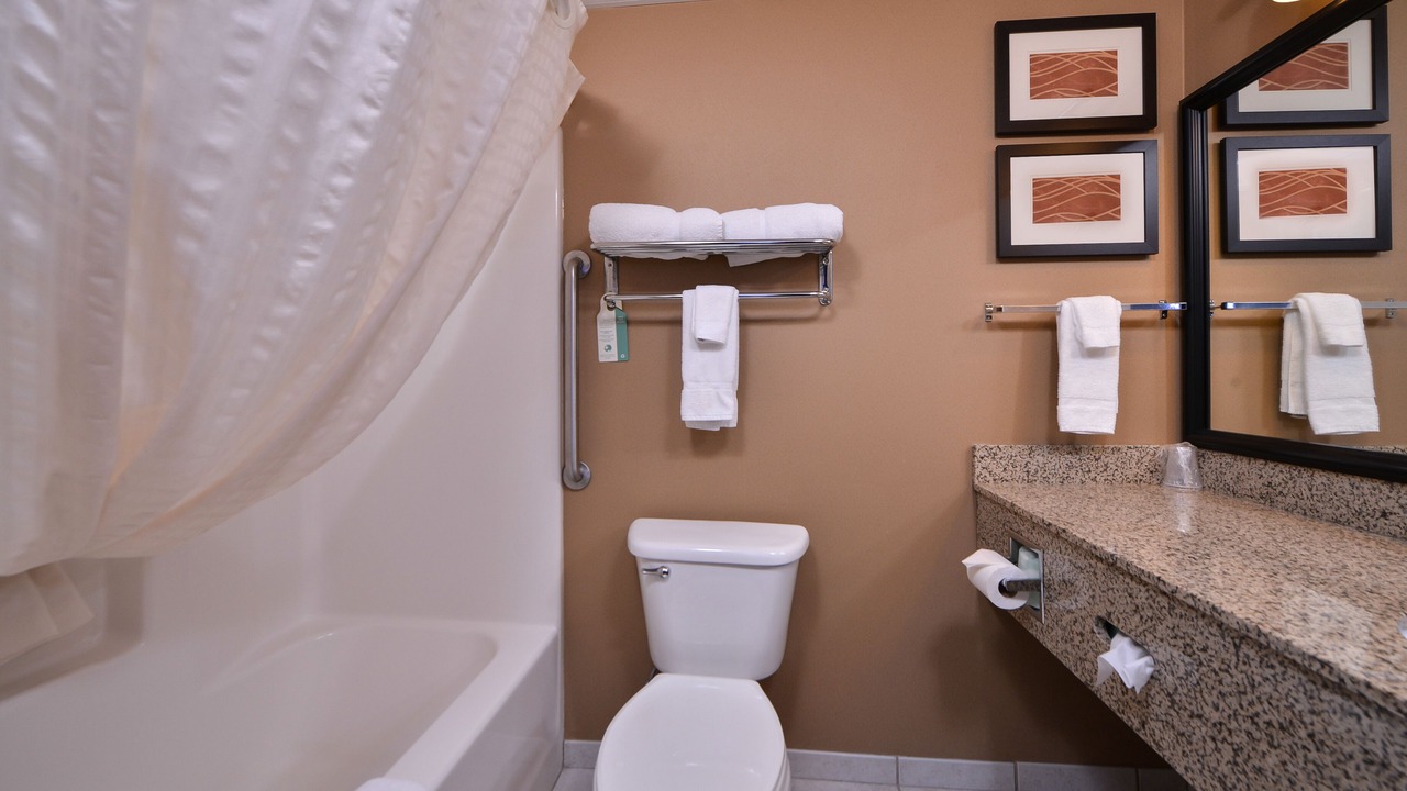Photo of Bathroom in Albert Lea