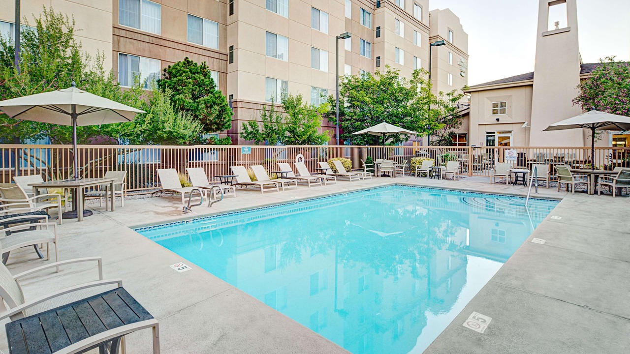 Photo of Outdoor in Uptown
