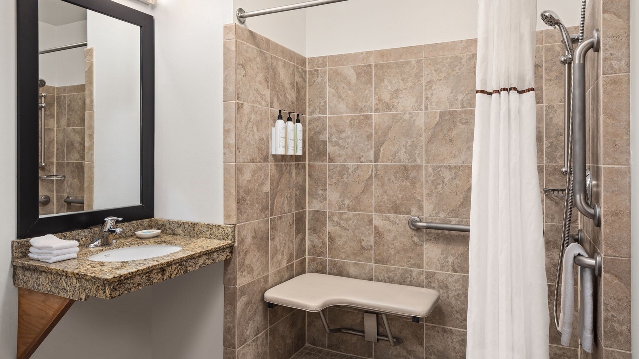 Photo of Bathroom in Warehouse District