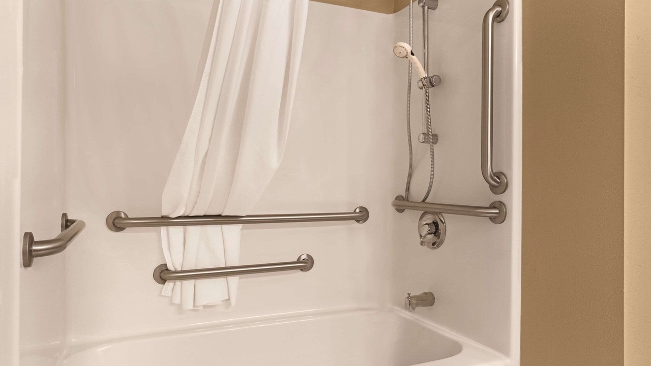 Photo of Bathroom in Albert Lea