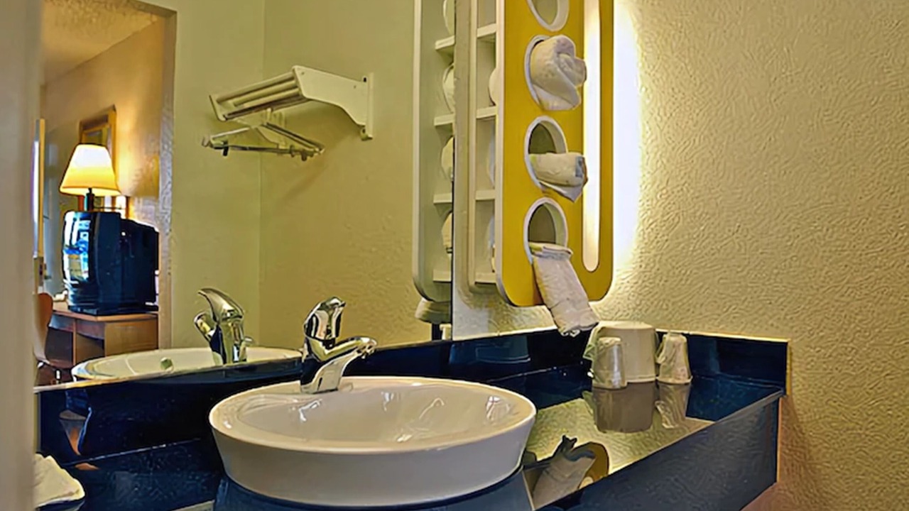 Photo of Bathroom in Canyon Acres