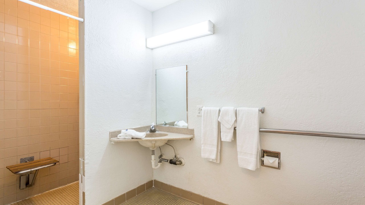 Photo of Bathroom in Canyon Acres