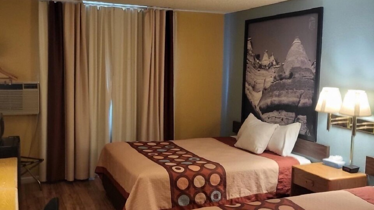 Photo of Bedroom in Raton