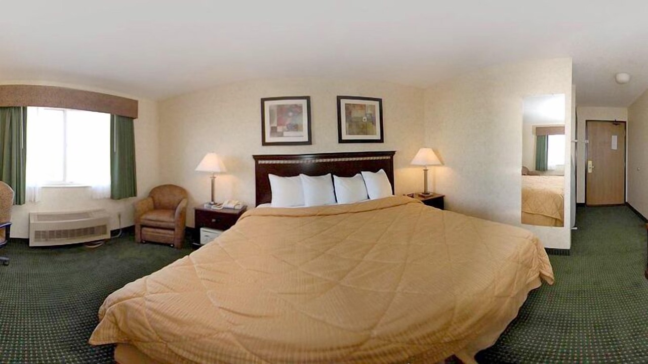 Photo of Bedroom in Coon Rapids