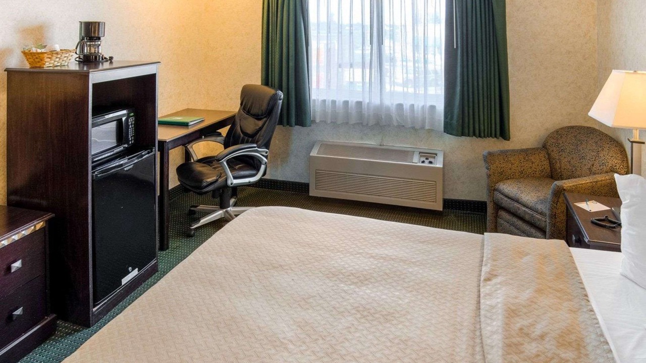 Photo of Bedroom in Coon Rapids