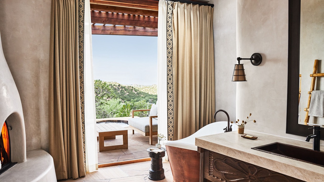 Photo of Bathroom in Tesuque