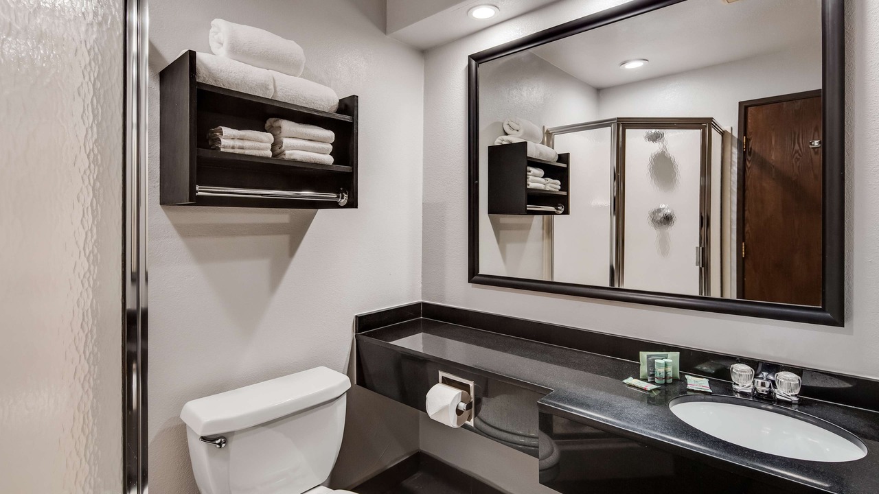 Photo of Bathroom in Lapeer
