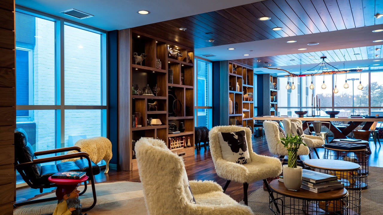 Photo of Livingroom in West Bloomington