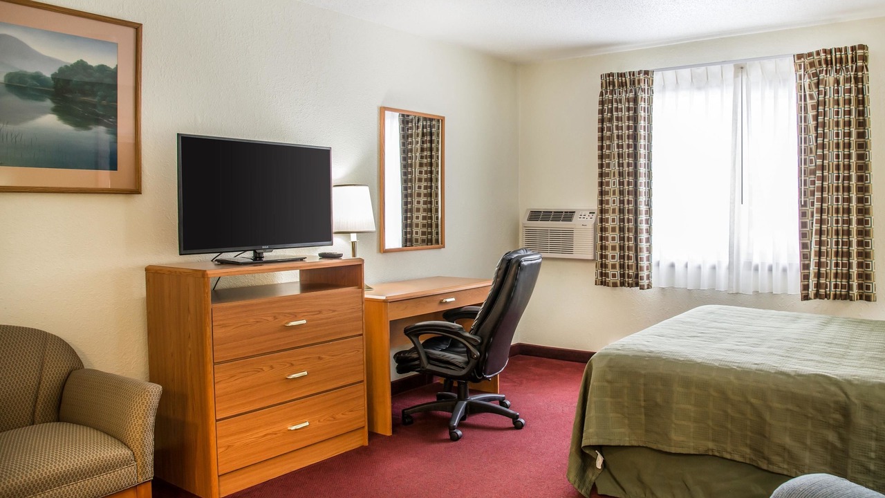 Photo of Bedroom in Hudson