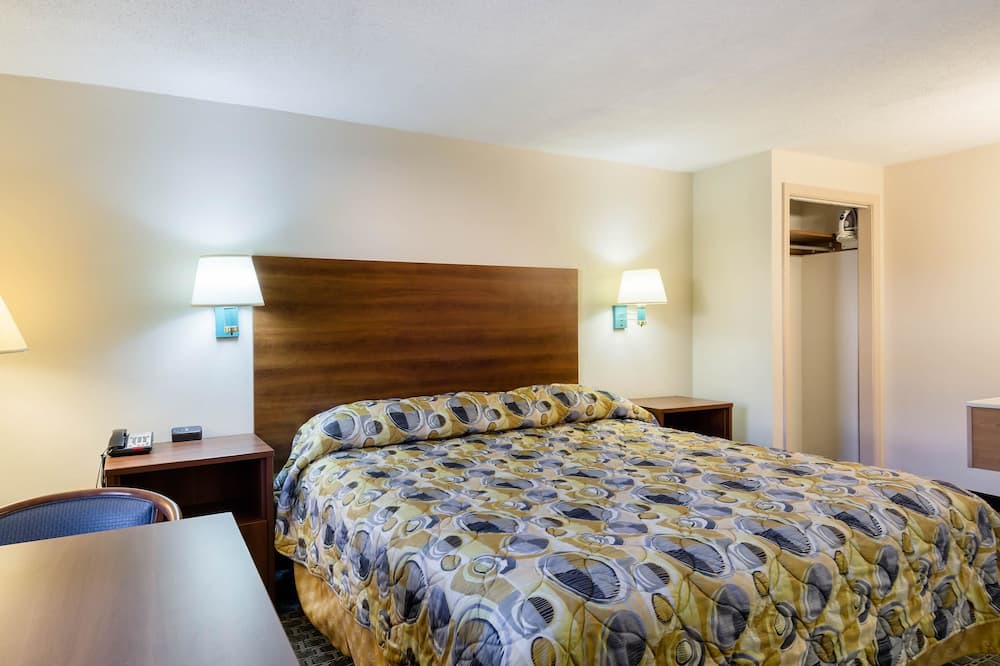 Photo of Bedroom in West Springfield