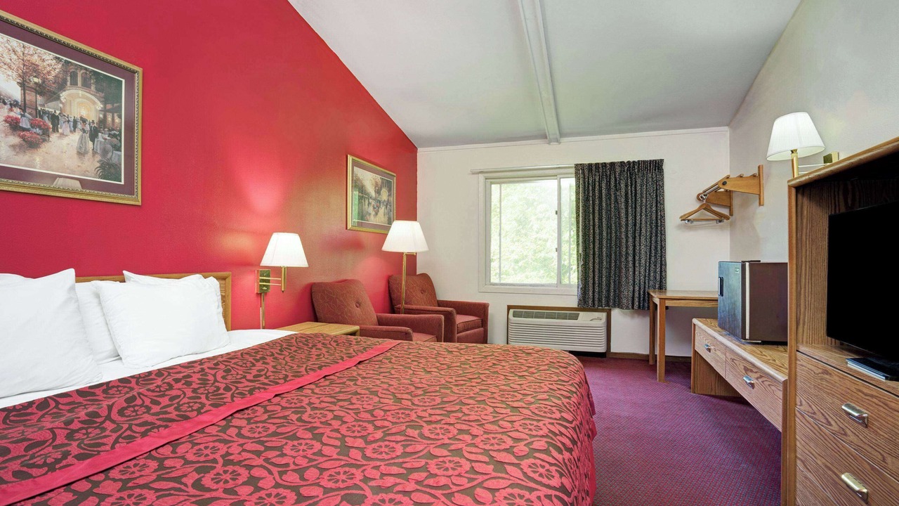 Photo of Bedroom in Red Wing
