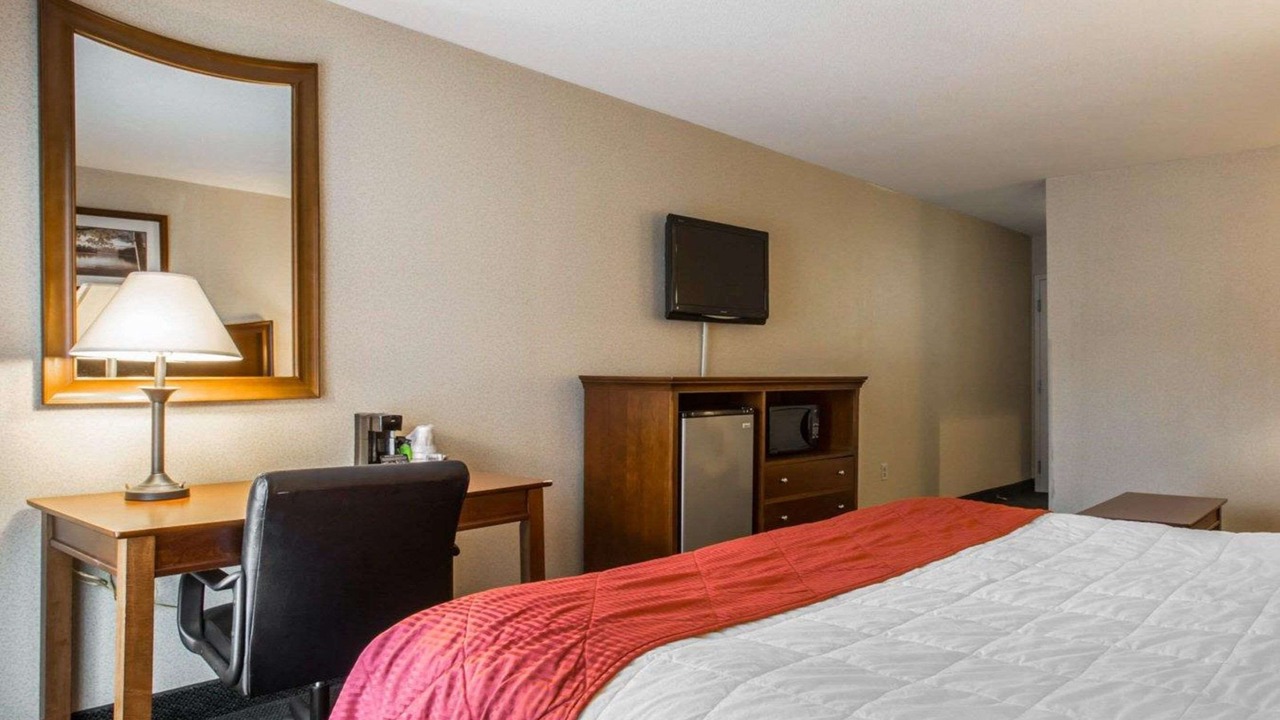 Photo of Bedroom in Lake George