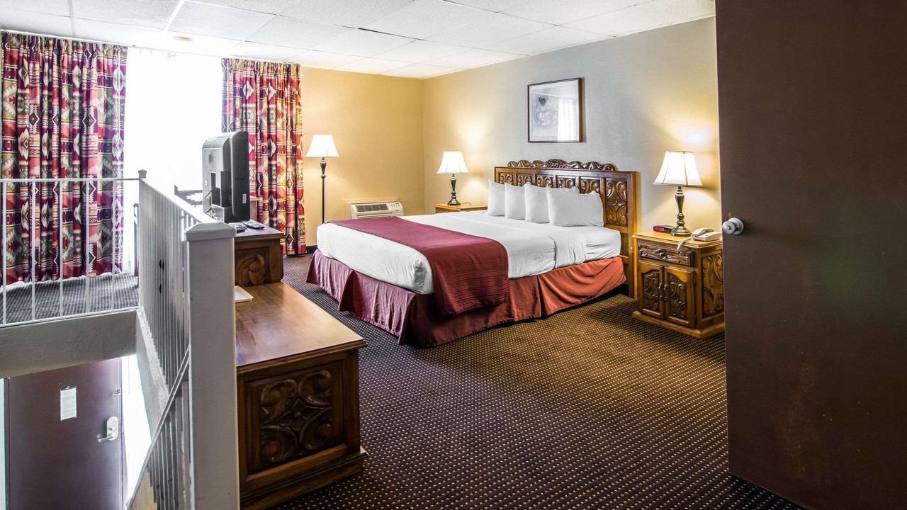 Photo of Bedroom in Taos