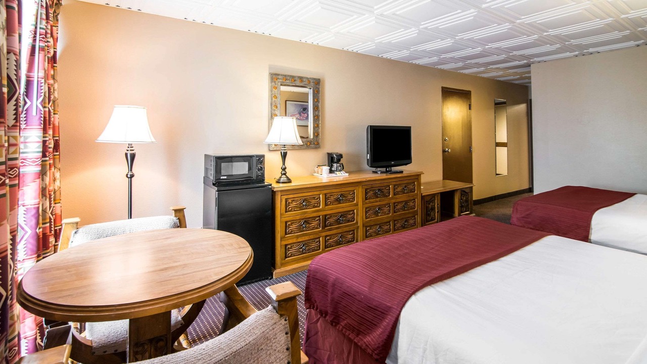 Photo of Bedroom in Taos