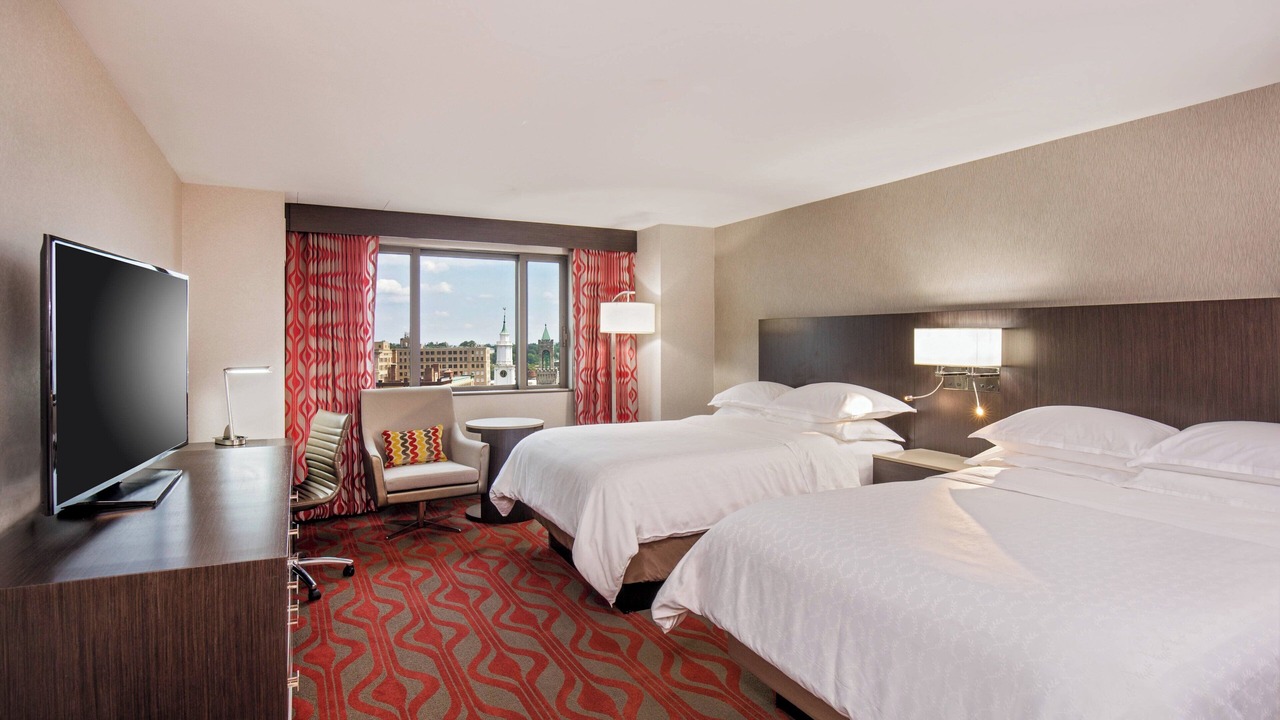 Photo of Bedroom in Metro Center