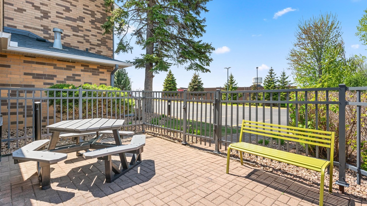 Photo of Patio Balcony in Eden Prairie