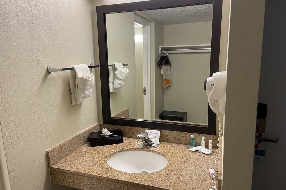 Photo of Bathroom in Halltown