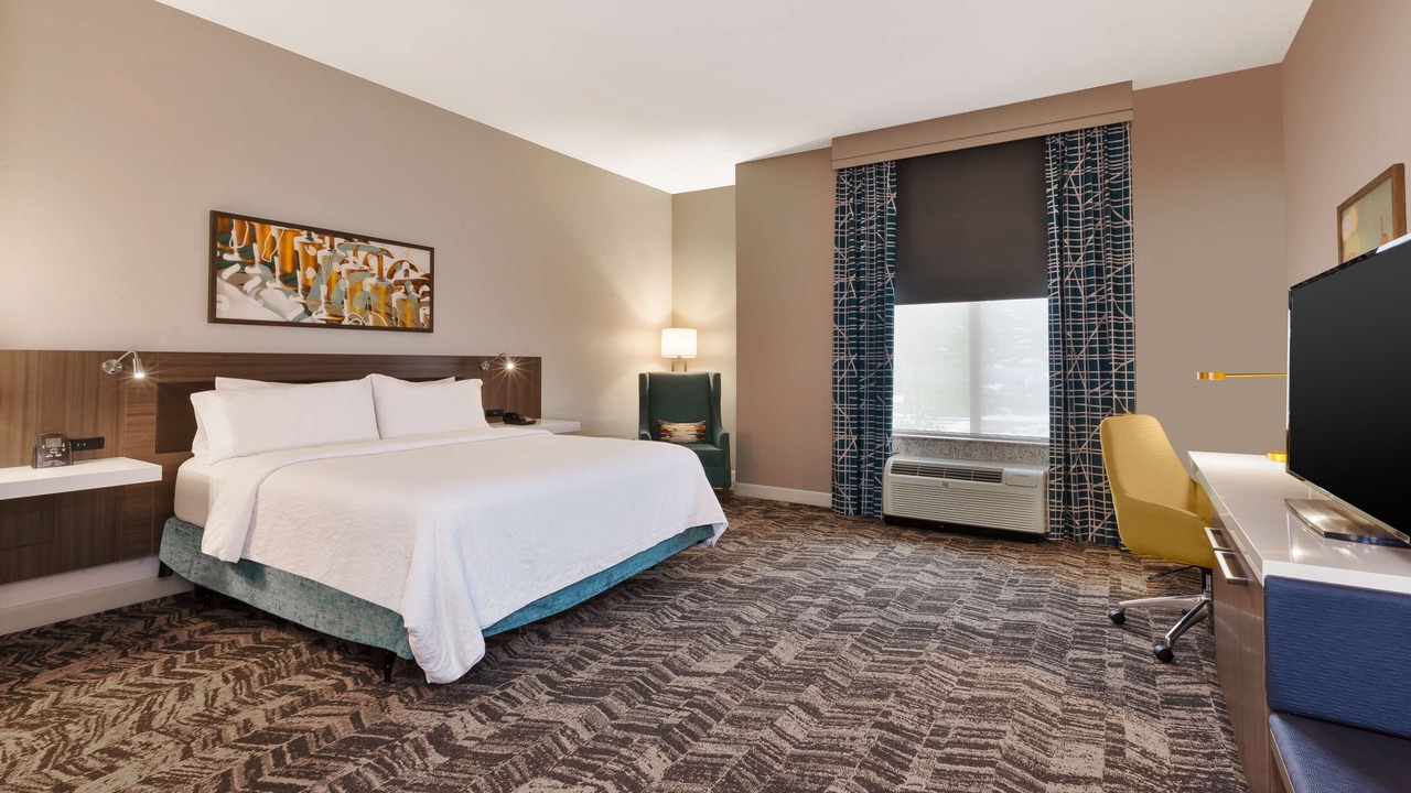 Photo of Bedroom in Maple Grove
