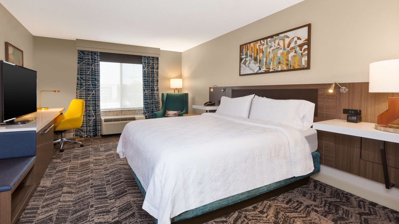 Photo of Bedroom in Maple Grove