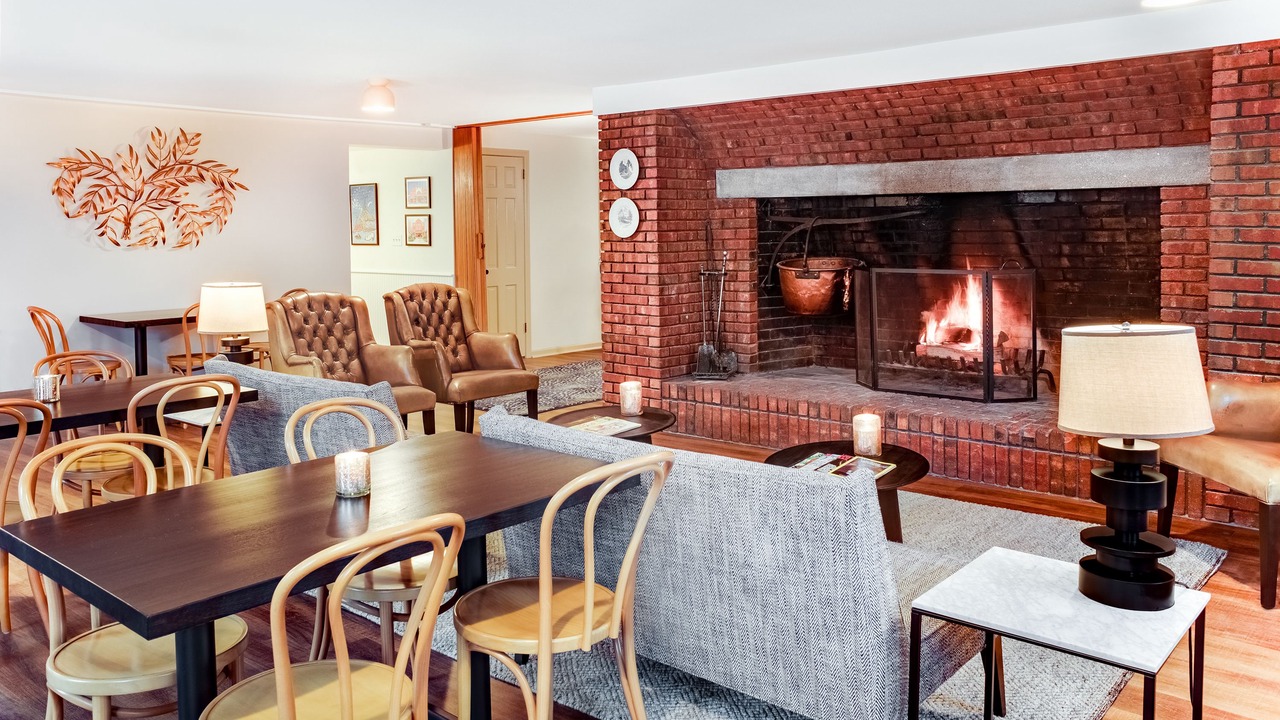 Photo of Livingroom in Northampton