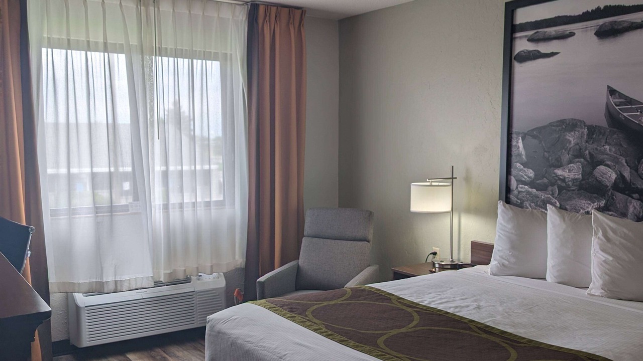 Photo of Bedroom in Alexandria