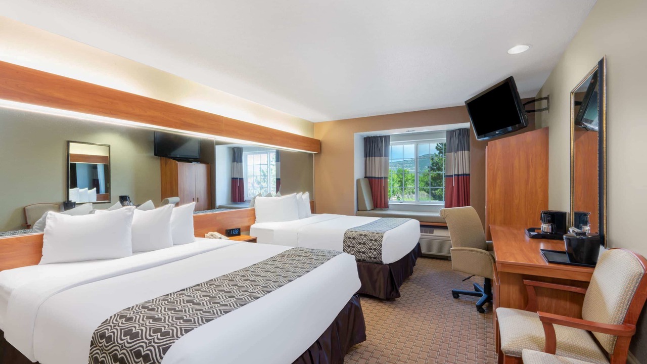 Photo of Bedroom in Raton