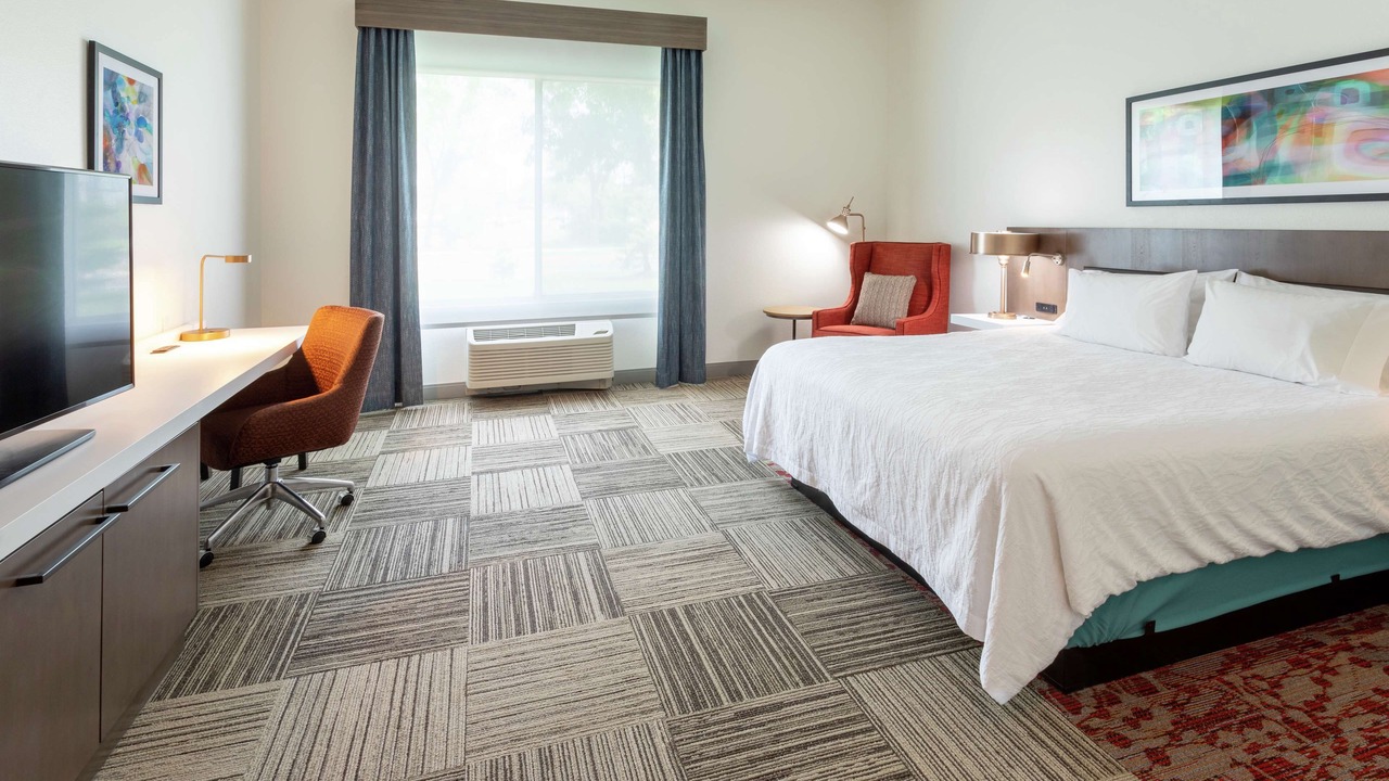 Photo of Bedroom in West Bloomington