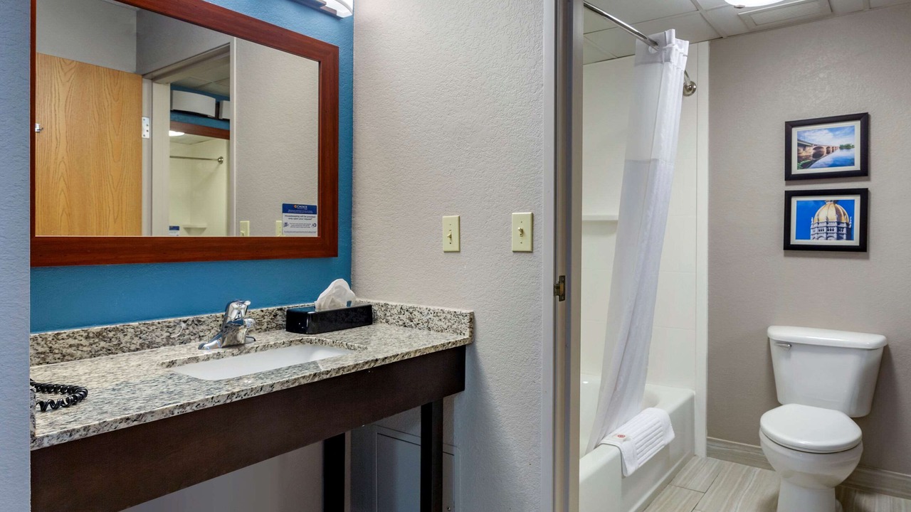 Photo of Bathroom in Griswold