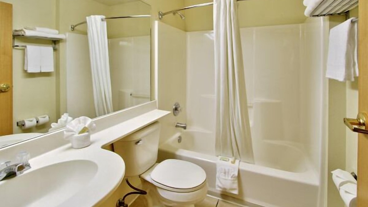 Photo of Bathroom in Los Lunas