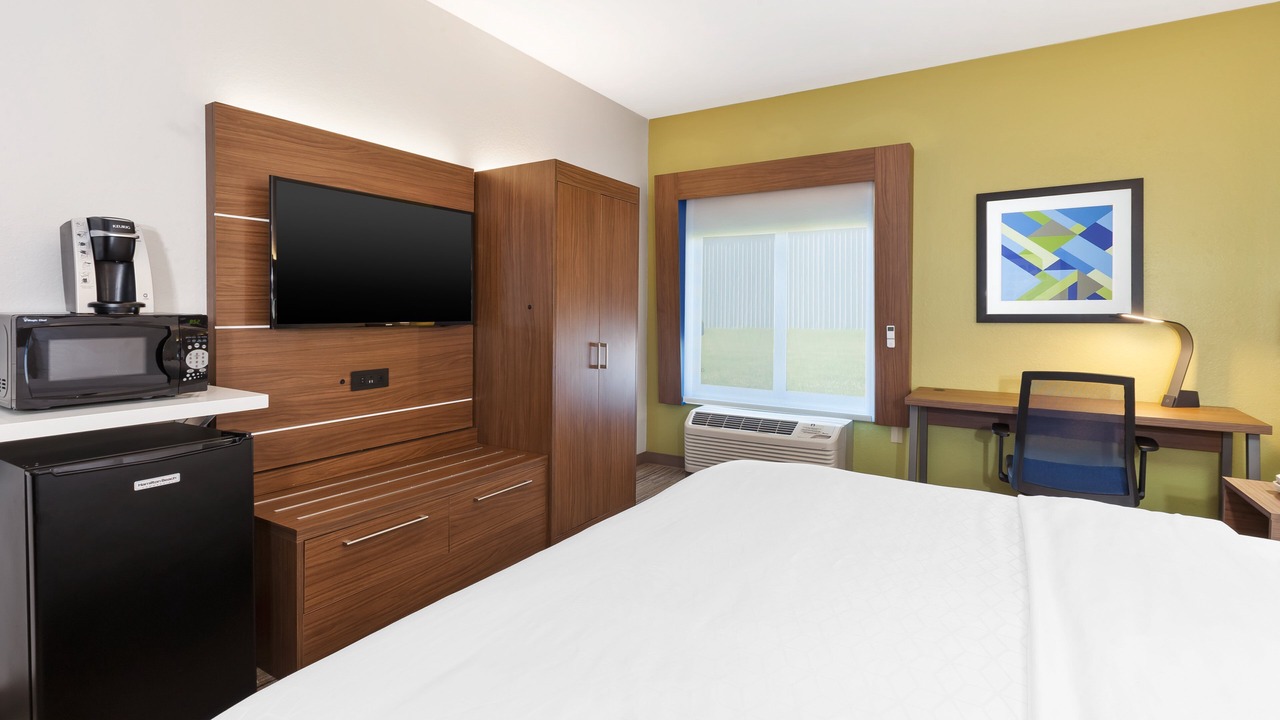 Photo of Bedroom in Three Rivers